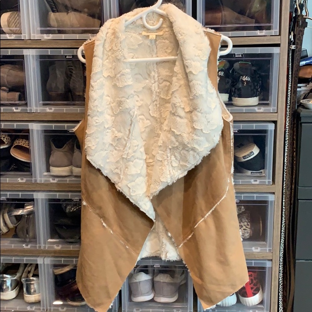 Brown and cream super soft & cozy vest -size Large
